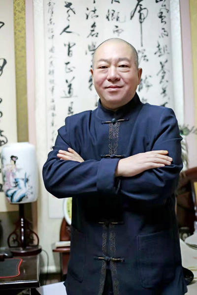 刘士君个人照片.jpg